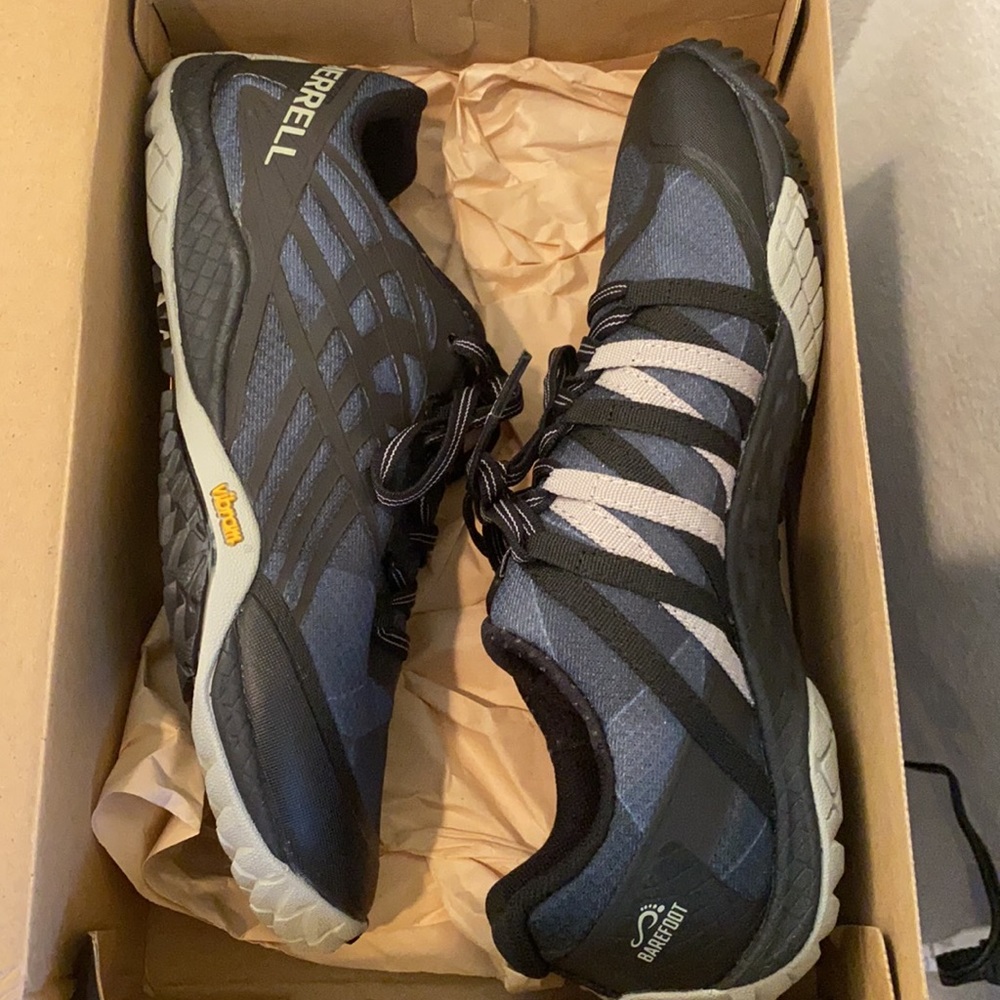 Merrell Women's Trail Glove 4 E-mesh Sneaker